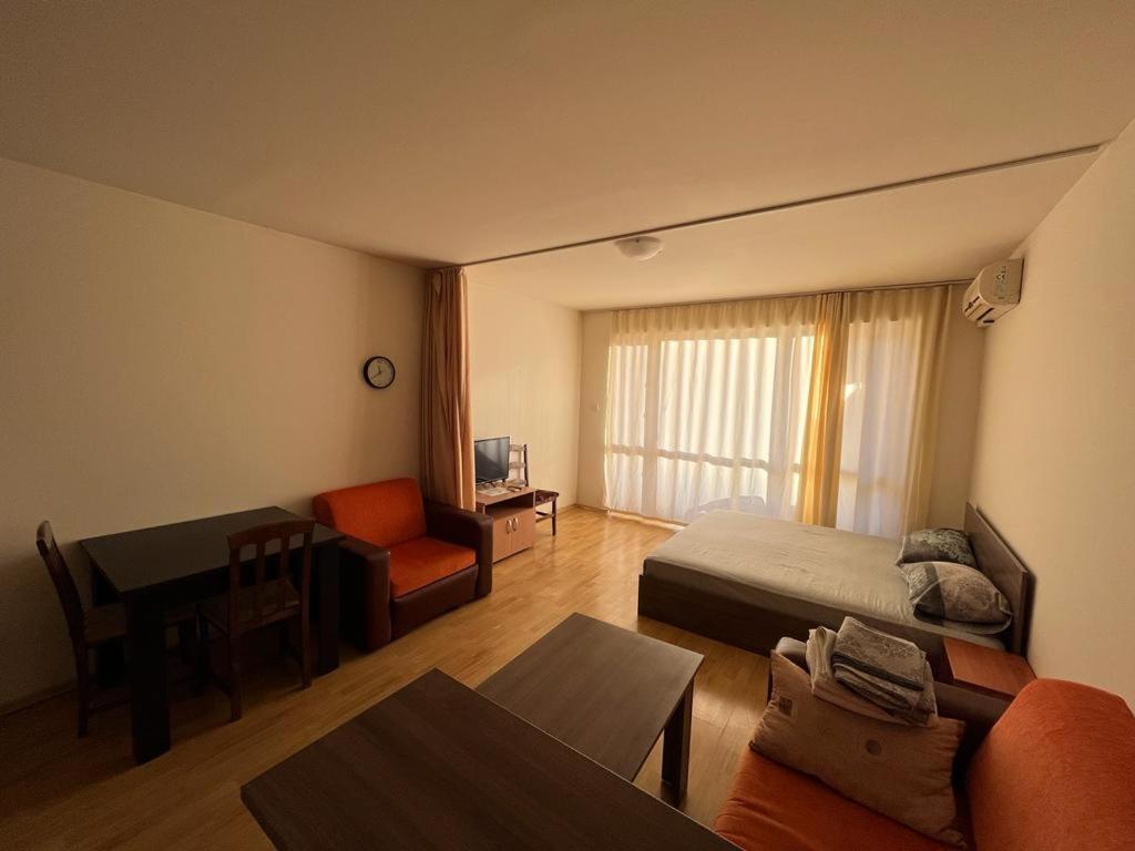Julia Vigo Panorama 公寓